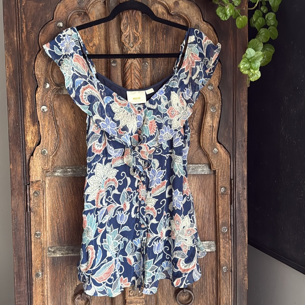Maeve by Anthropologie off shoulder or on shoulder dress or blouse size6